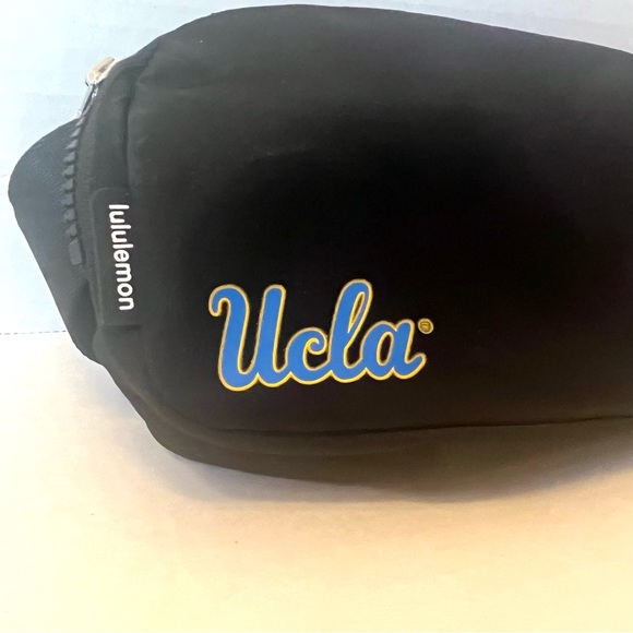 Lululemon x UCLA BLACK Everywhere Belt Bag NEW NWT B6/23 - Picture 3 of 15